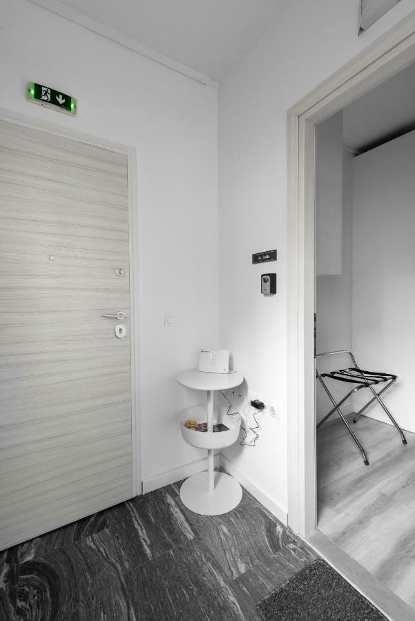 M&F Luxury Suites Est. 2019 / F Suite سالونيك المظهر الخارجي الصورة